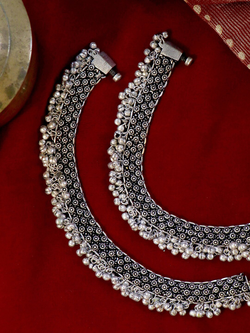 TEEJH Set Of 2 Oxidised Silver-Plated Veena Rawa Ghungroo Anklets