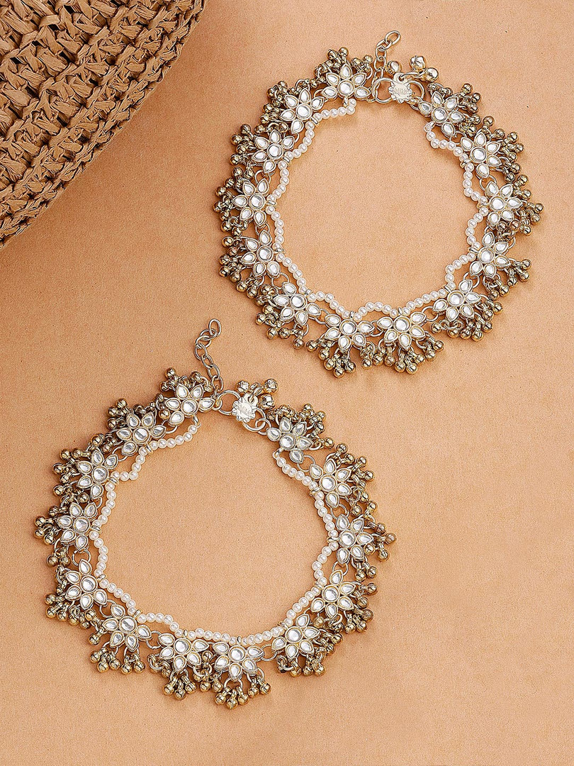 KARATCART Set Of 2 Gold-Plated White Kundan-Studded Anklets