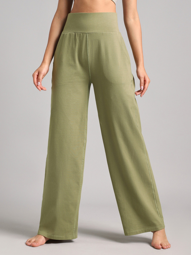 CULT Women's Olive Flow Form Yoga Straight Pants
