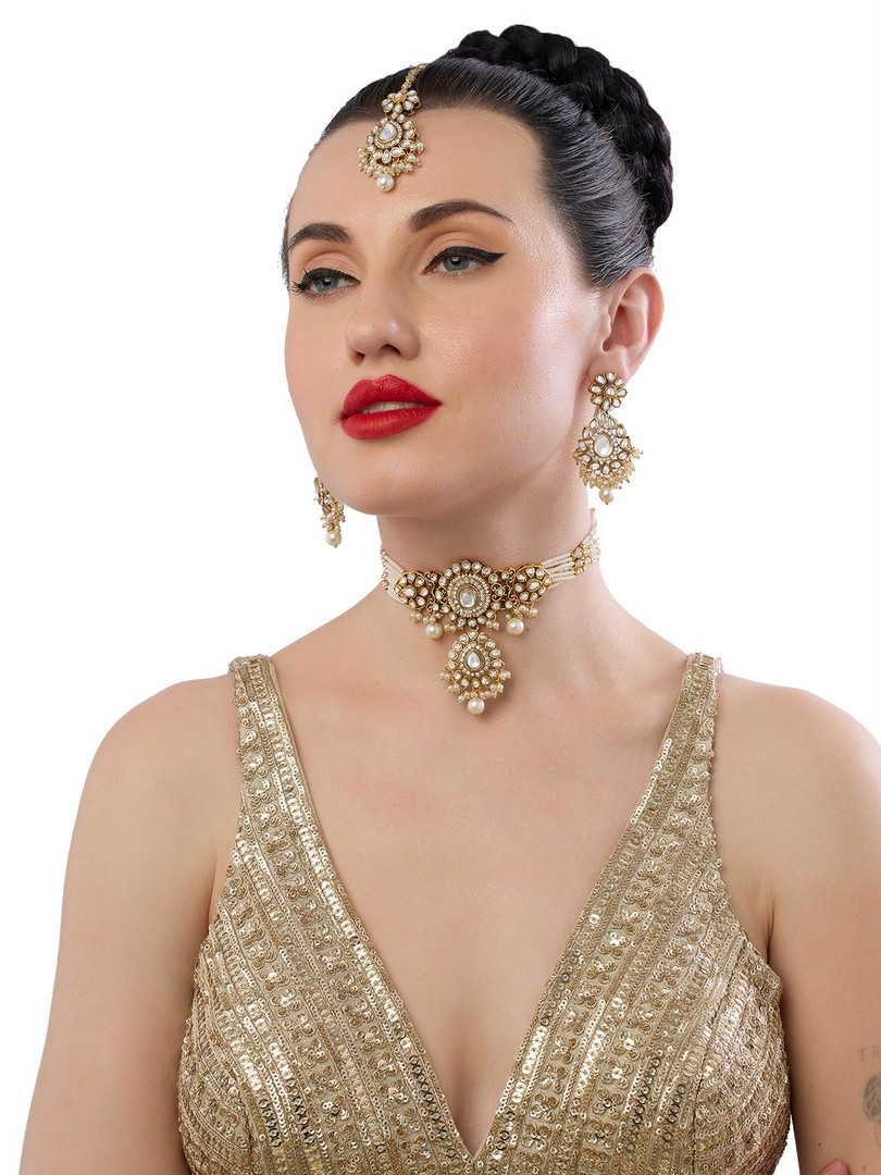 Zaveri Pearls Gold-Plated Kundan-Studded & Beaded Jewellery Set