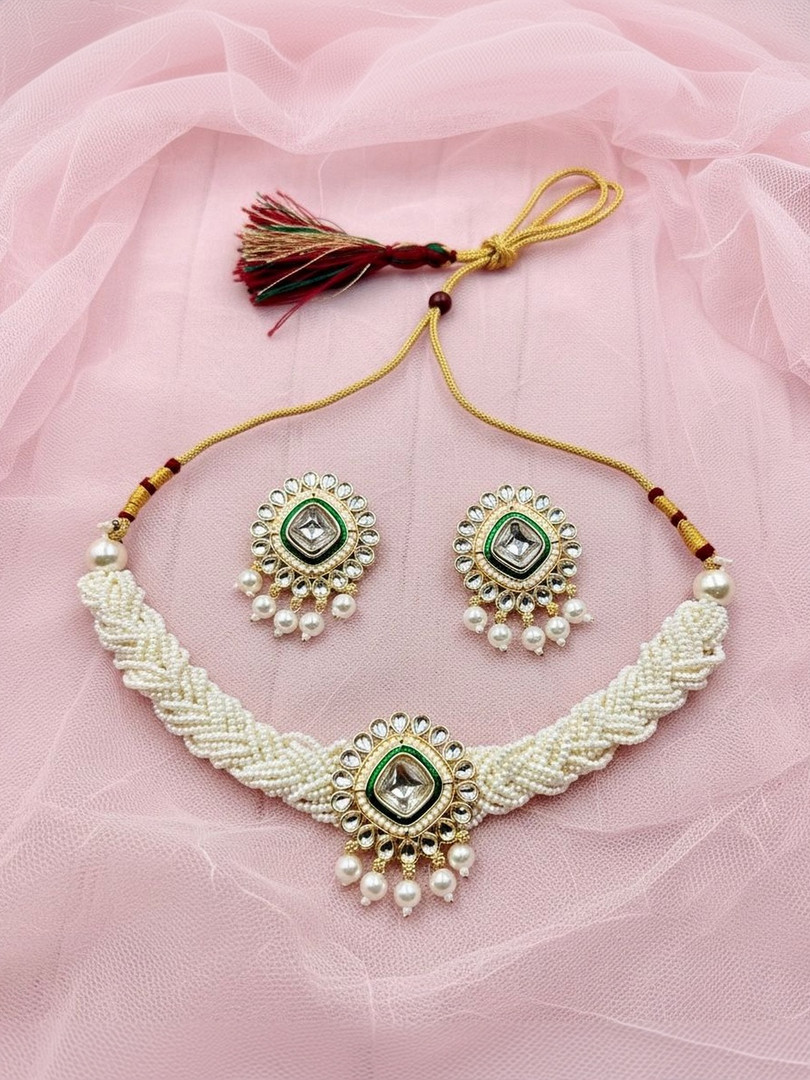 Jewellery ANTIQUE JEWELLERY Gold-Plated Kundan Necklace and Earrings