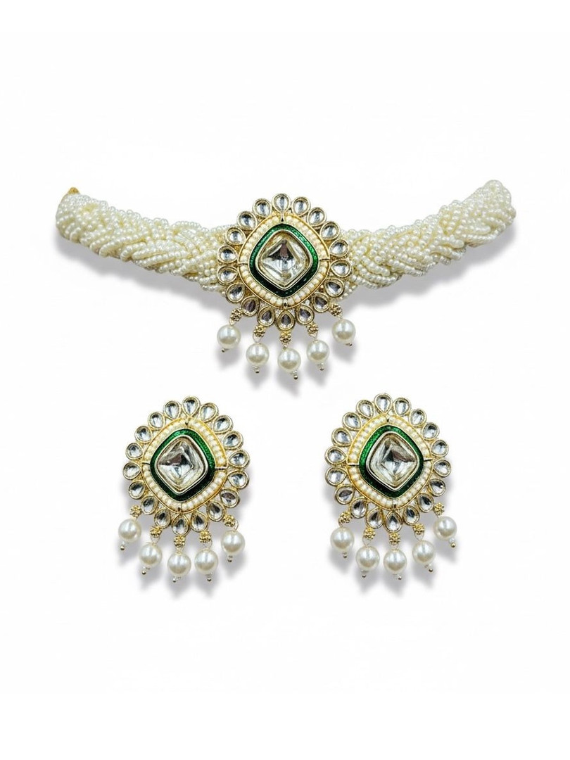 ANTIQUE JEWELLERY Gold-Plated Kundan Necklace and Earrings