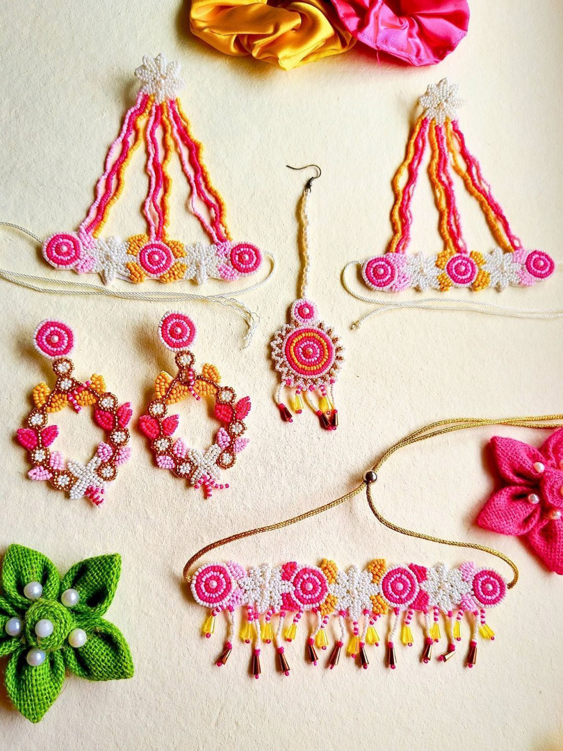 Sangria Gold Plated Beaded Jewellery Set