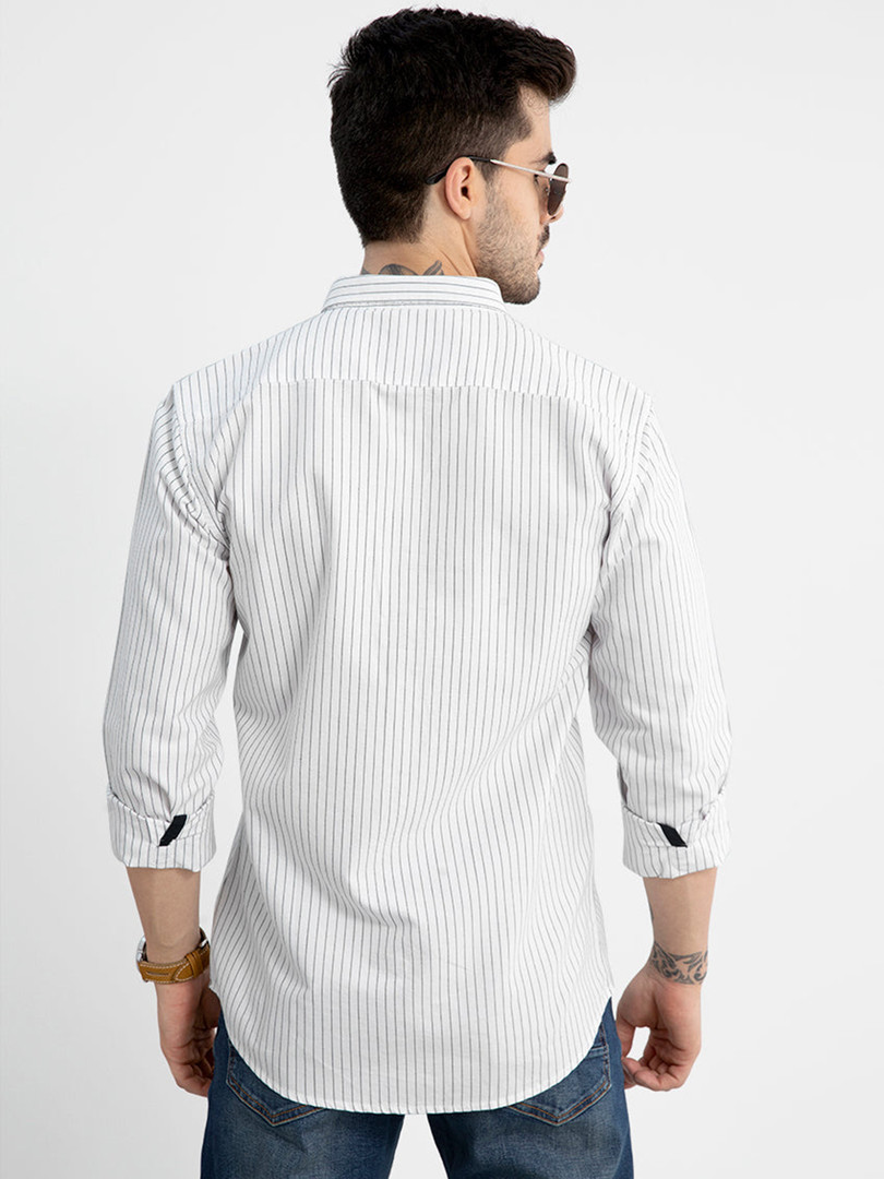 Snitch White Classic Slim Fit Vertical Striped Cotton Casual Shirt