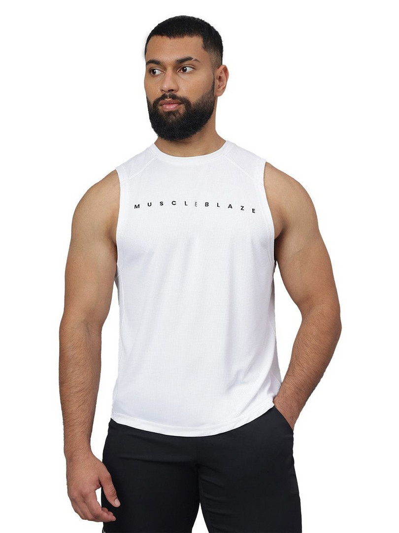 MuscleBlaze Unisex Brand Logo Printed Round Neck Slim T-shirt