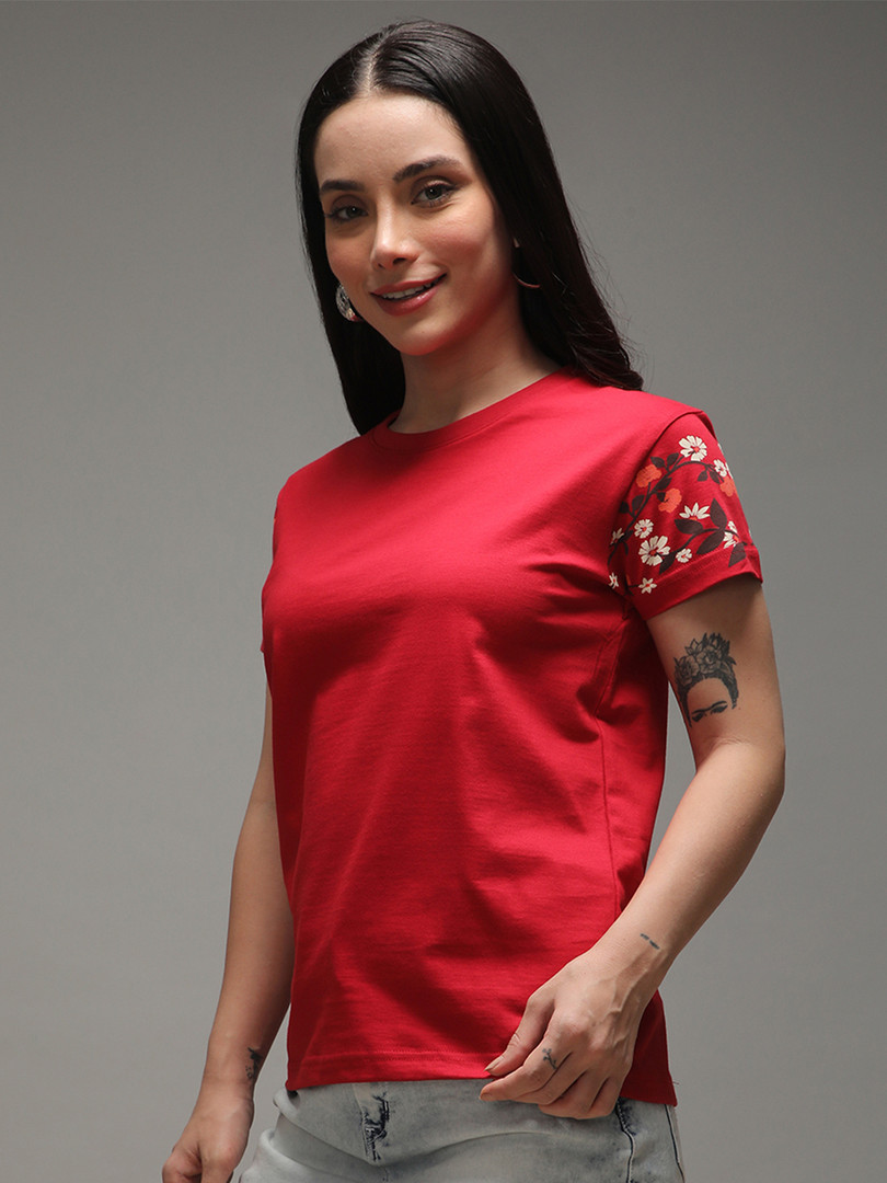 DILLINGER Women Self Design Round Neck Regular Fit Tshirts