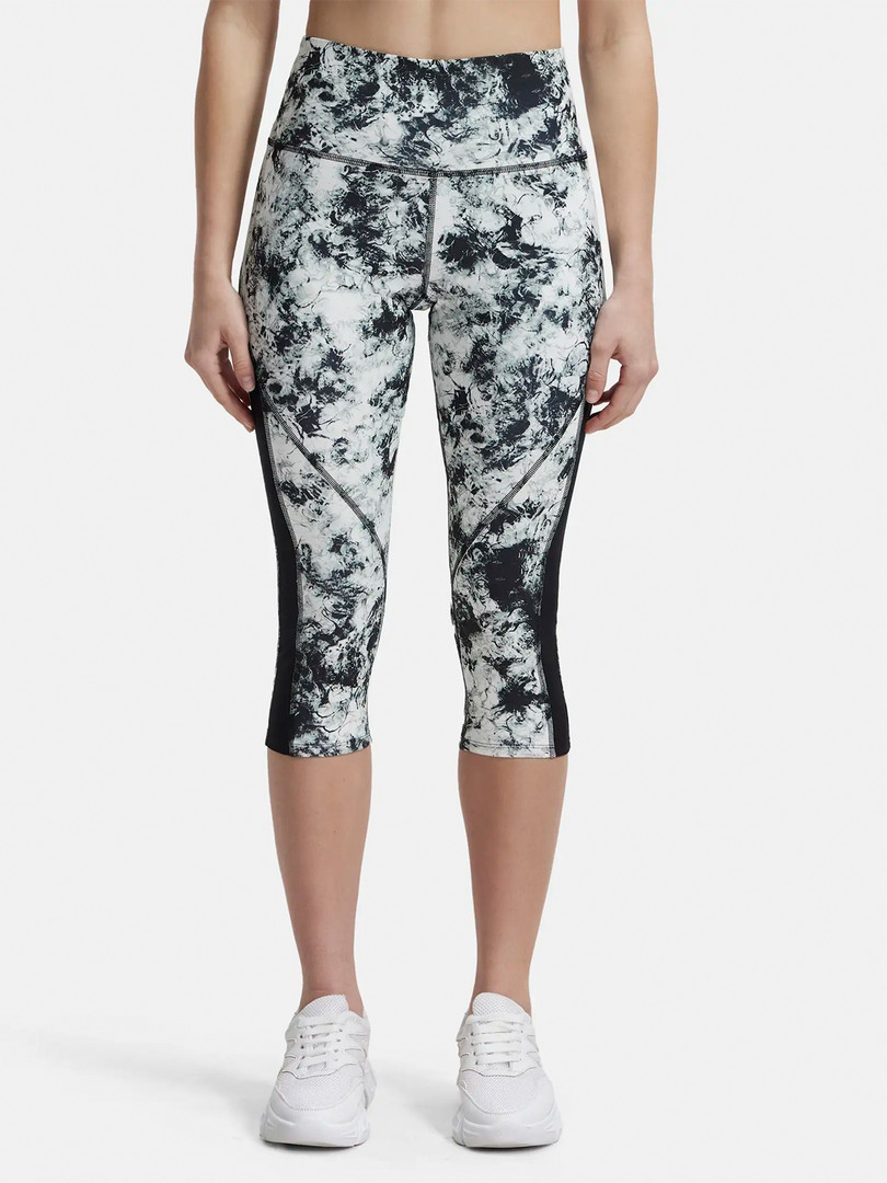 capri Jockey Microfiber Elastane Active Wear Slim Fit Capri with Back Waistband Pocket - MW36