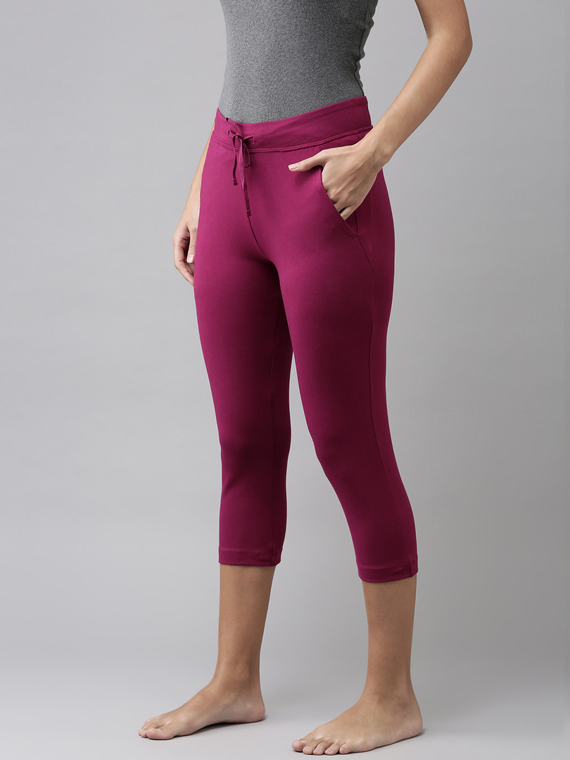 Van Heusen Women Burgundy Solid Smart Tech Easy Stain Release Lounge Capris