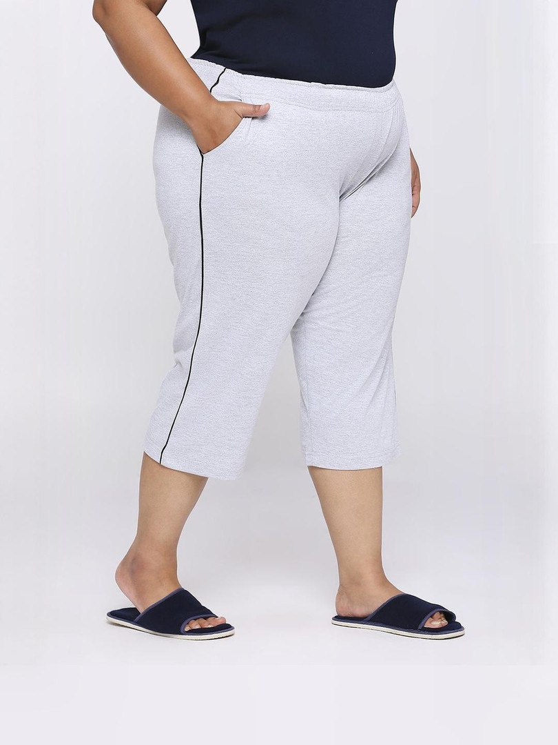 Vaishvik Women Plus Size Regular Fit Cotton Capris