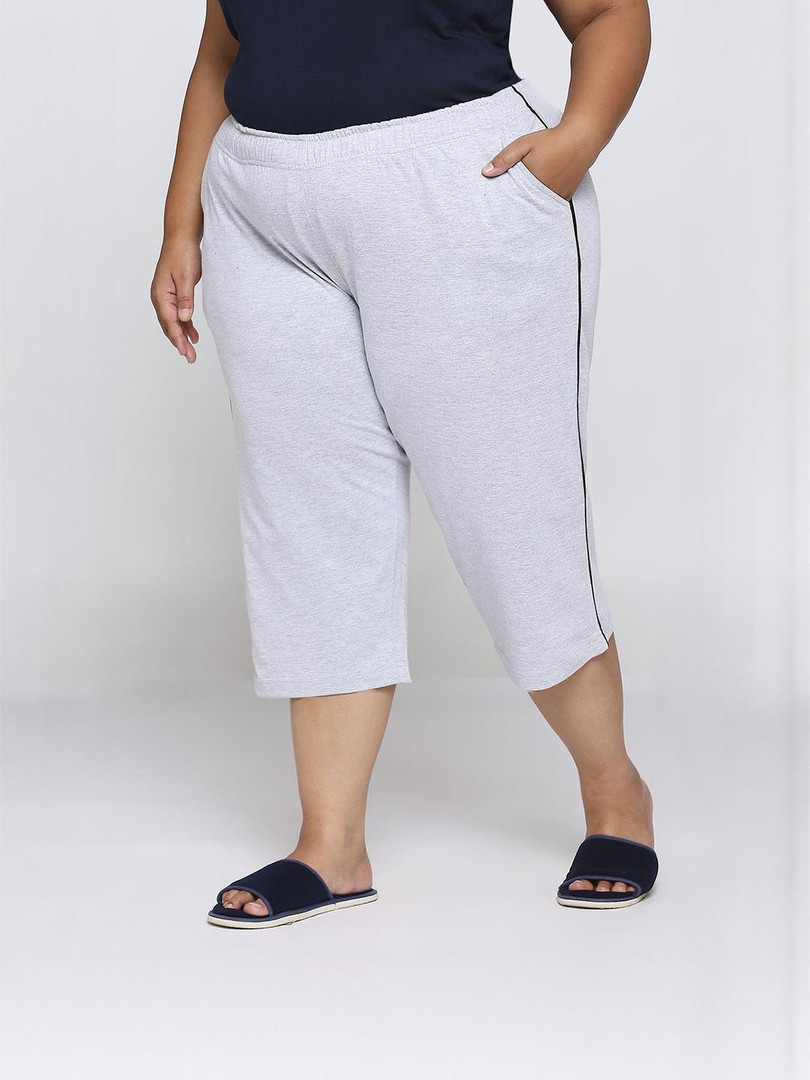 Vaishvik Women Plus Size Regular Fit Cotton Capris