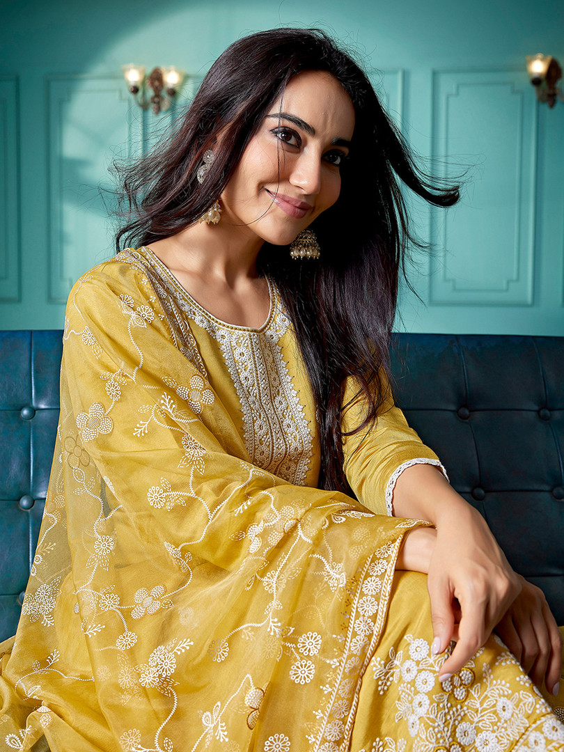 Yellow / White