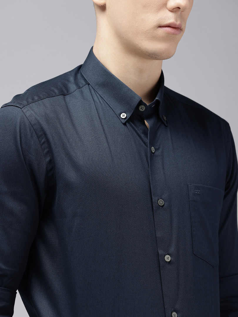 Arrow Manhattan Slim Fit Button-Down Collar Pure Cotton Formal Shirt