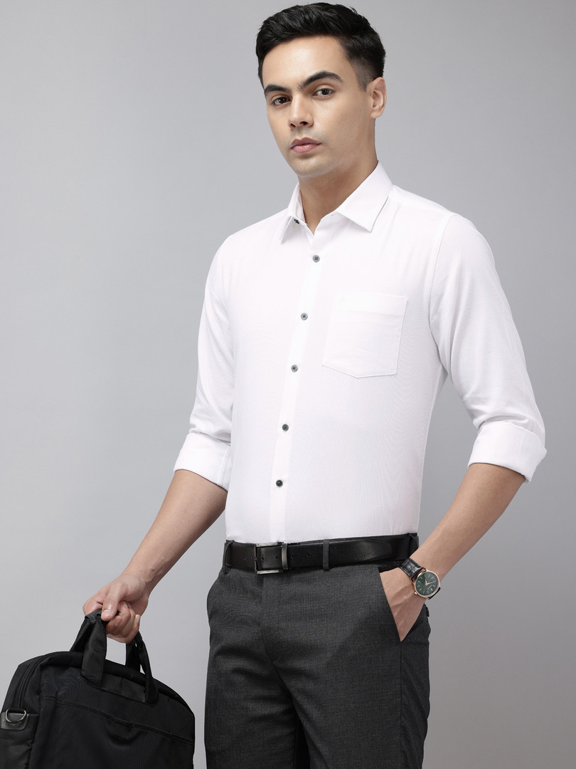 Arrow Manhattan Slim Fit Textured Pure Cotton Formal Shirt