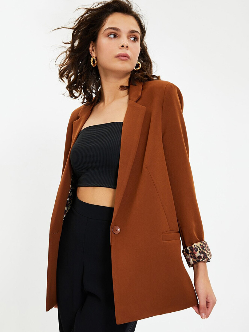 Trendyol Single-Breasted Regular Fit Formal Blazer