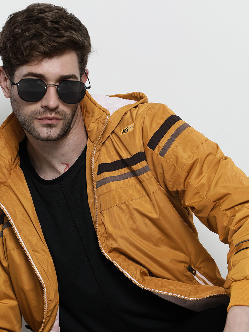 Mustard / Black