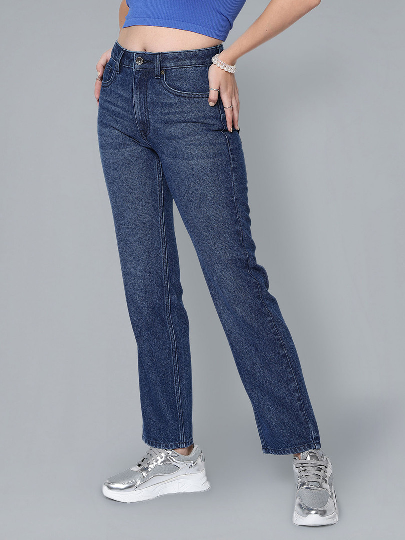 Flying Machine Women Straight Fit Clean Look Light Fade Non Stretchable Jeans