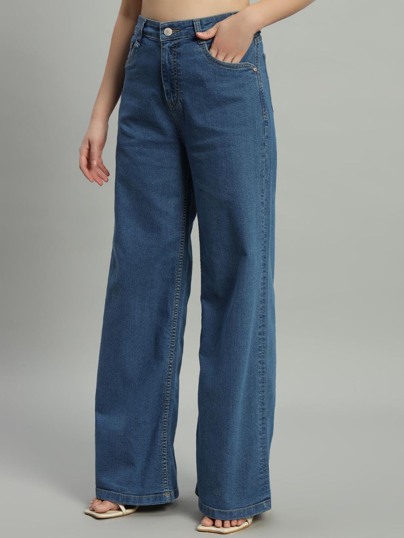 Roadster The Lifestyle Co Women High-Rise No Faded Jeans