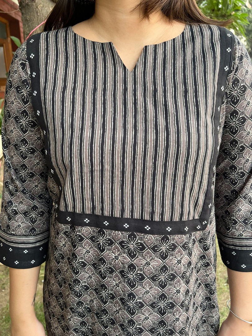 Sanskritam Women Printed Kurta