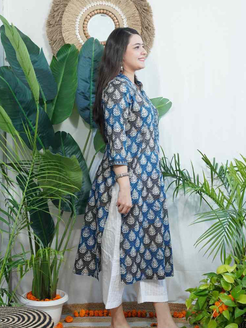 Sanskritam Tropical Printed Mandarin Collar Pure Cotton Straight Kurta