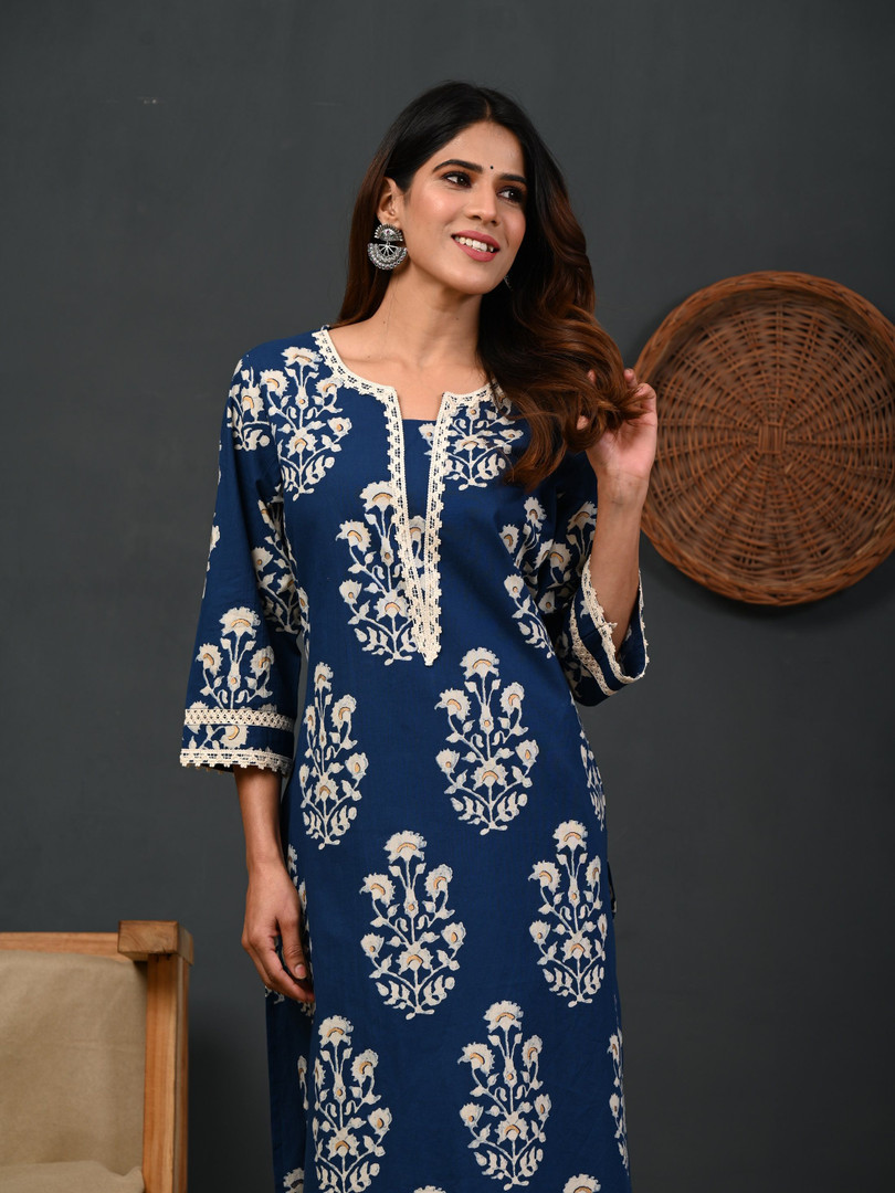Rimeline Floral Printed Notch-Neck Straight Kurta