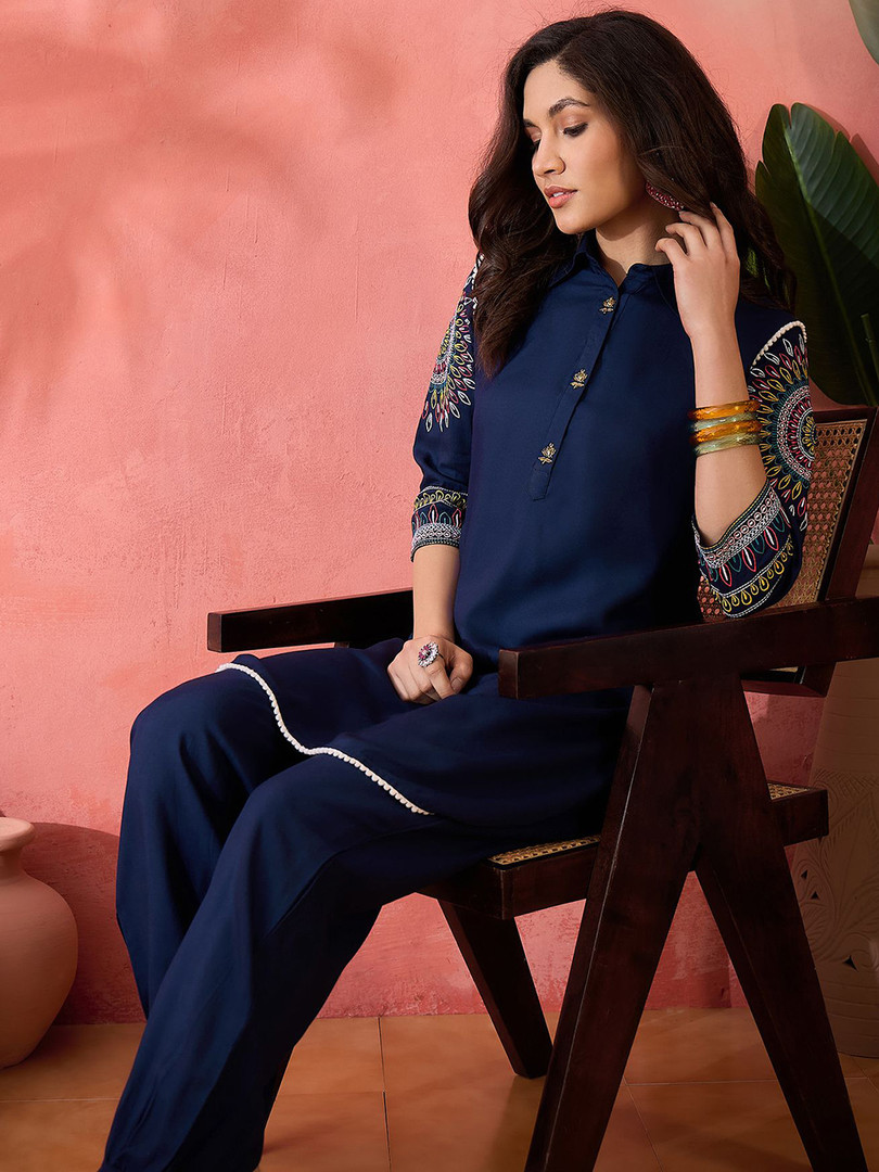 Navy Blue / Yellow