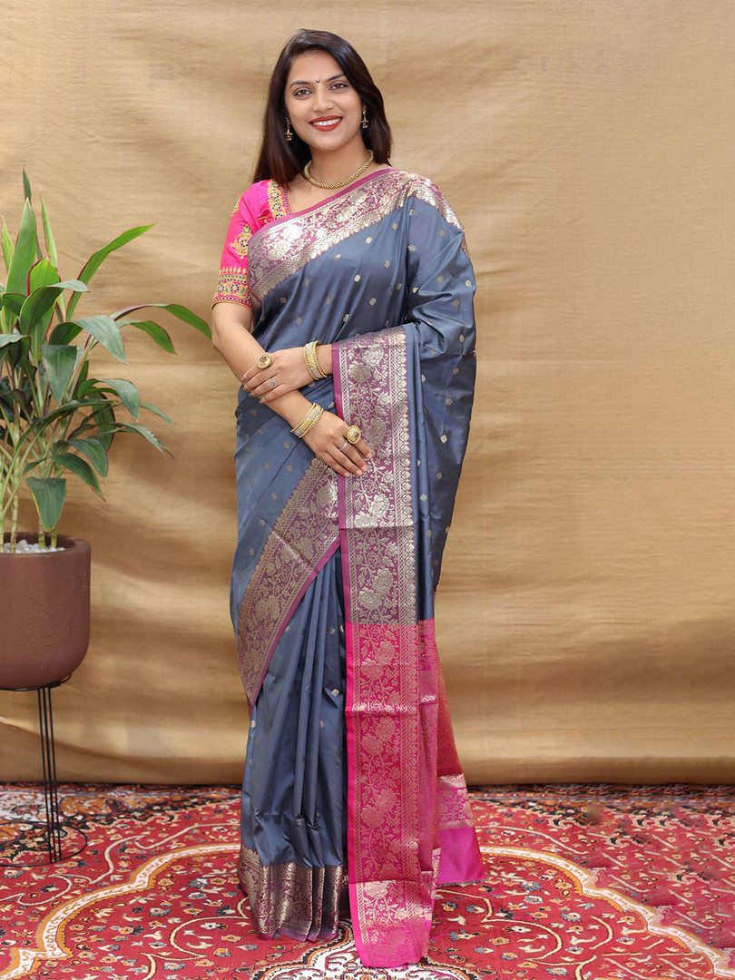 Royal Rajgharana Saree Floral Woven Design Zari Banarasi Sarees