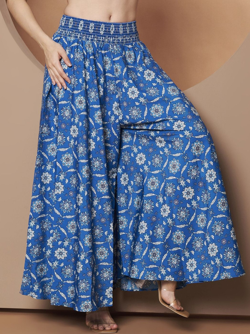 Blue / White