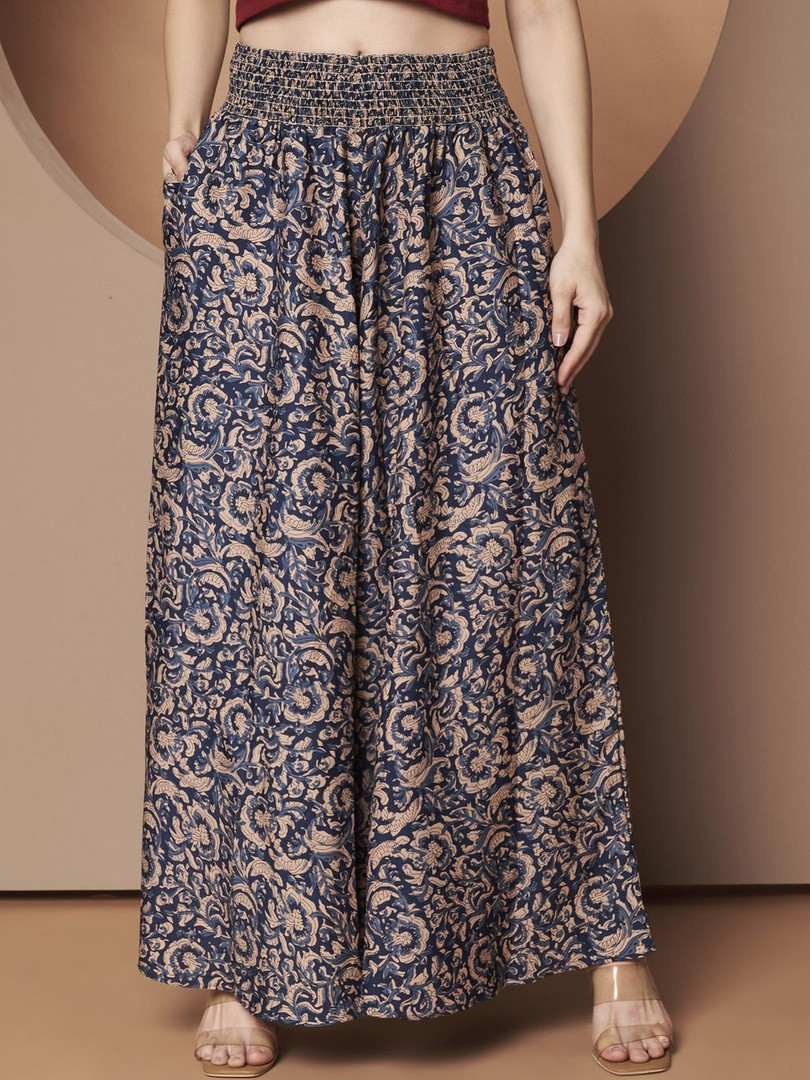 Navy Blue / Beige