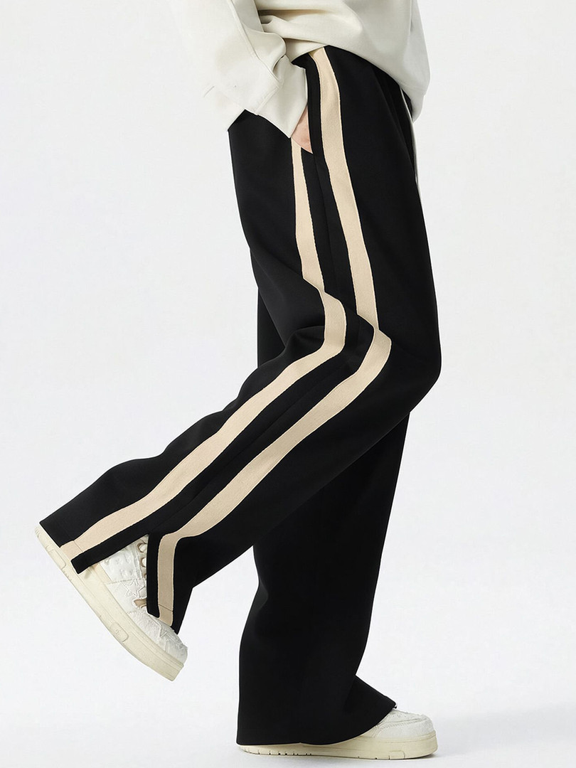 Maniac Men Relaxed Fit Mid Rise Track Pant