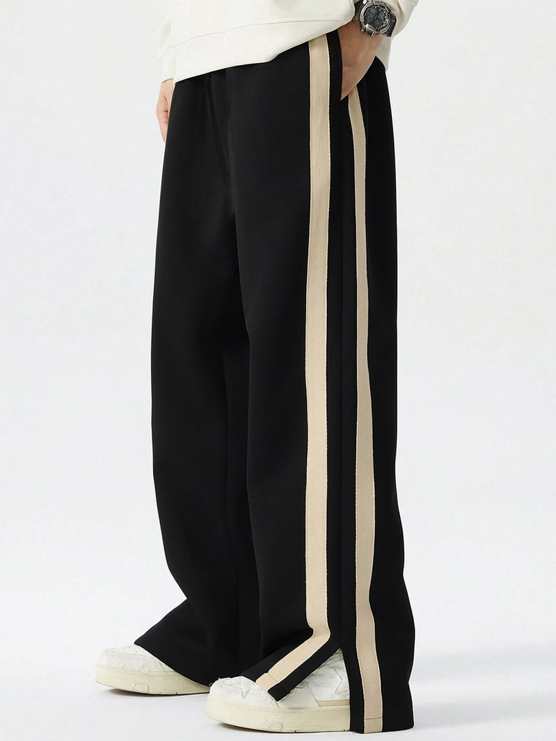 Maniac Men Relaxed Fit Mid Rise Track Pant