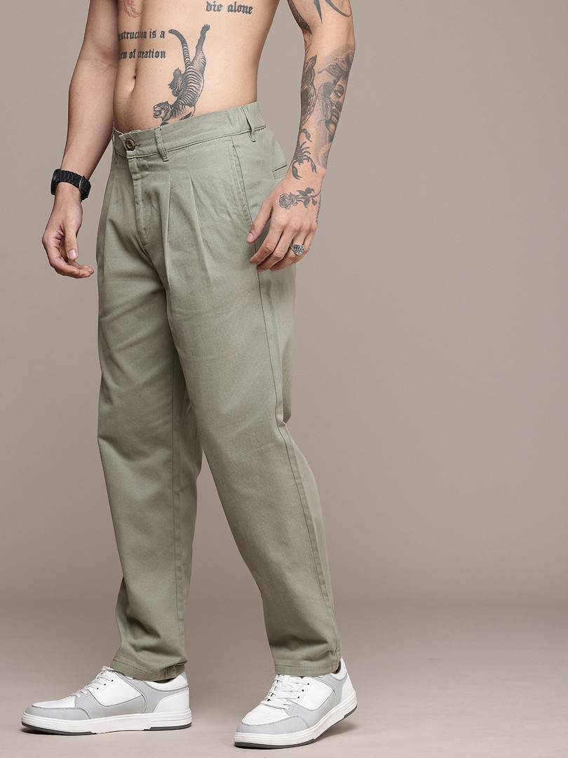 Roadster The Life Co. Men Pure Cotton Relaxed Pleated Chinos Trousers